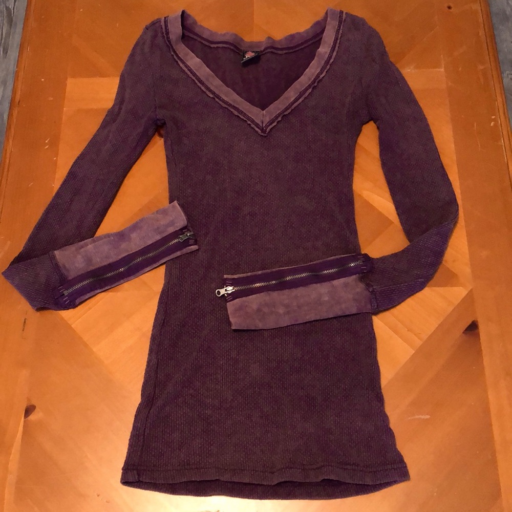 RARE! Free People Zipper Cuff Thermal in Eggplant